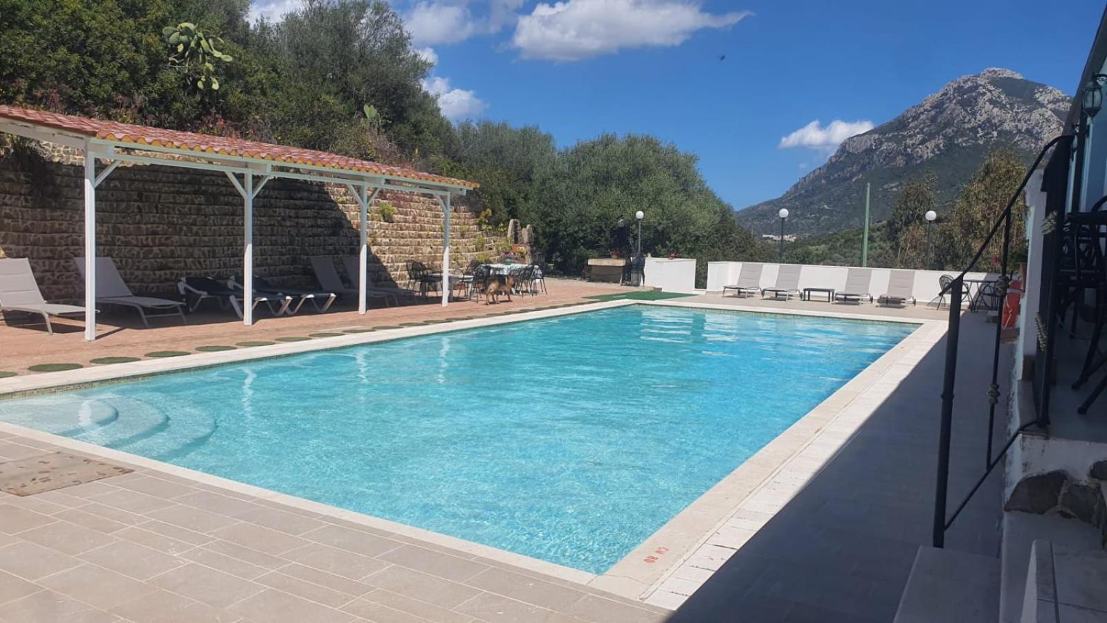 Hotel Valle Del Cedrino Galtellì 외부 사진