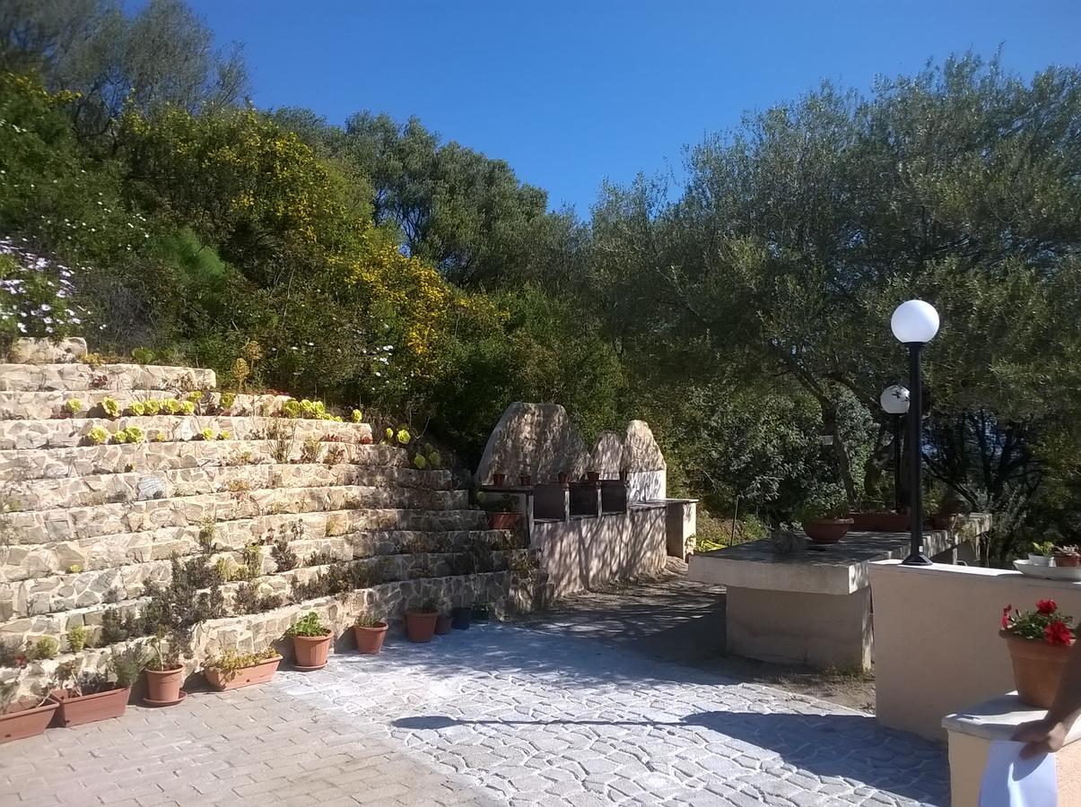 Hotel Valle Del Cedrino Galtellì 외부 사진